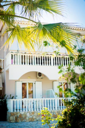  Denise Apartments  Лаганас